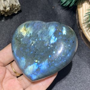 TRÁI TIM ĐÁ XÀ CỪ – Labradorite (TXC12) – KT: 5,96*7,1CM, KL: 0,186KG