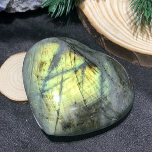 TRÁI TIM ĐÁ XÀ CỪ – Labradorite (TXC16) – KT: 3,49*7,67CM, KL: 0,230KG