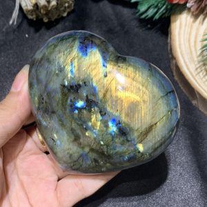 TRÁI TIM ĐÁ XÀ CỪ – Labradorite (TXC18) – KT: 7,16*8,13CM, KL: 0,28KG