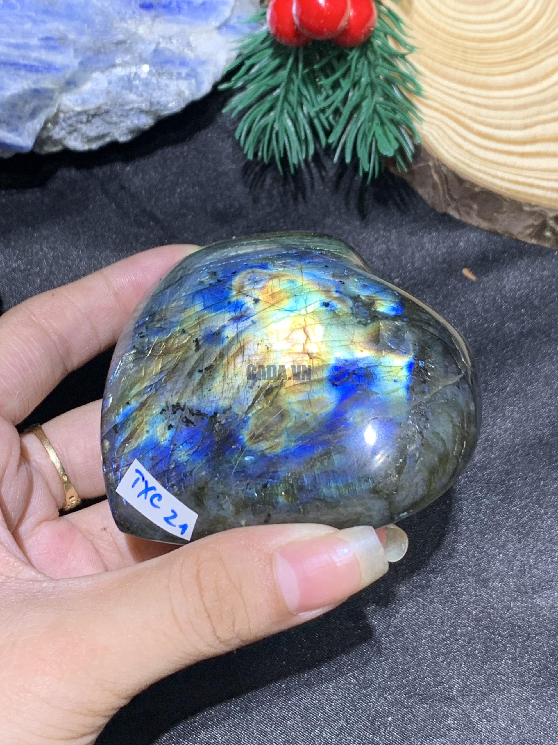 TRÁI TIM ĐÁ XÀ CỪ – Labradorite (TXC21) – KT: 6,9*7,73CM, KL: 0,236KG