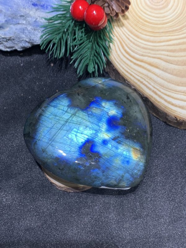 TRÁI TIM ĐÁ XÀ CỪ – Labradorite (TXC22) – KT: 7,04*7,82CM, KL: 0,244KG
