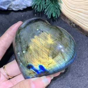 TRÁI TIM ĐÁ XÀ CỪ – Labradorite (TXC23) – KT: 7,14*7,88CM, KL: 0,278KG