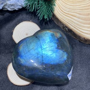 TRÁI TIM ĐÁ XÀ CỪ – Labradorite (TXC24) – KT: 7,48*8,45CM, KL: 0,318KG