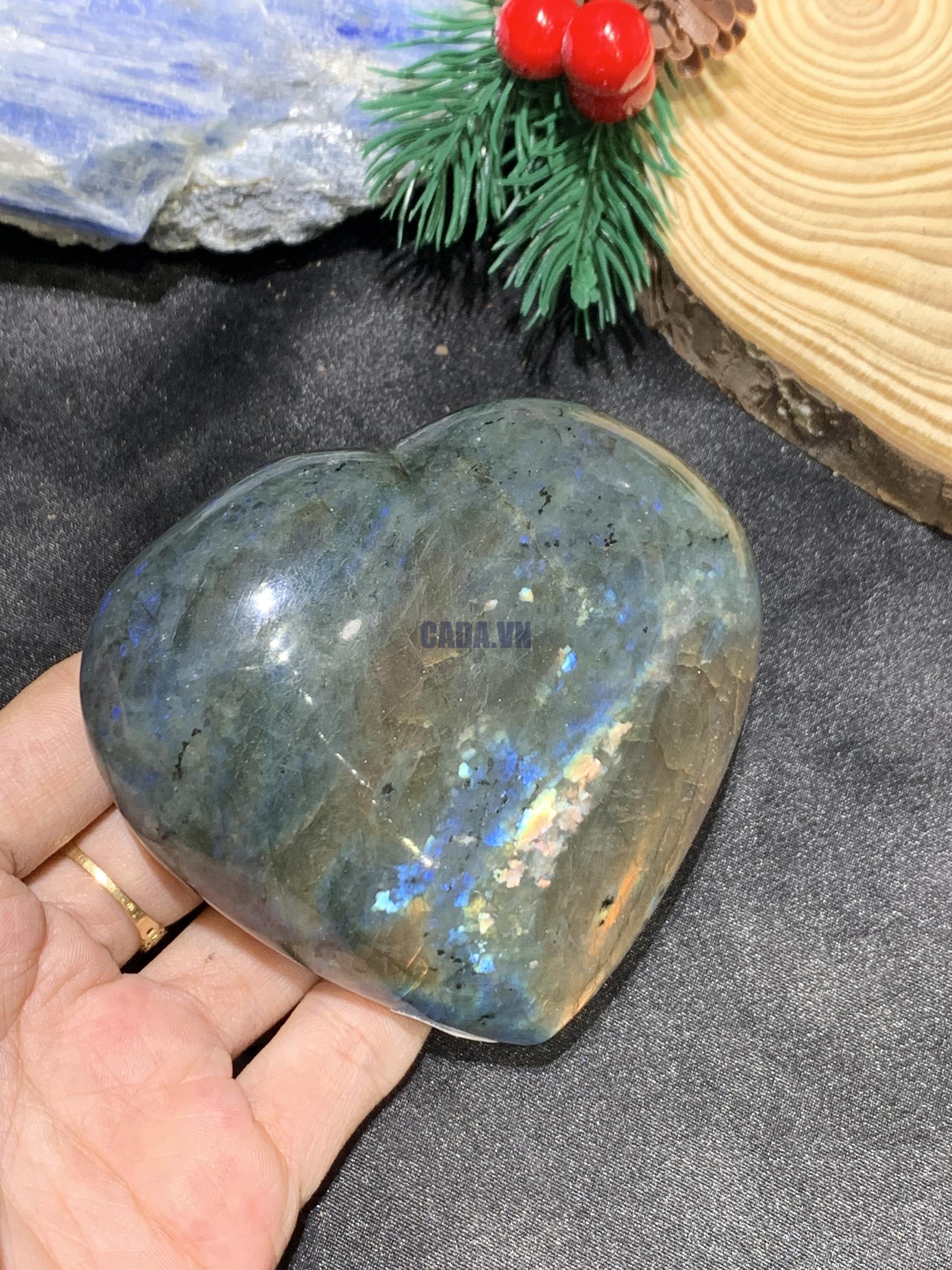 TRÁI TIM ĐÁ XÀ CỪ – Labradorite (TXC24) – KT: 7,48*8,45CM, KL: 0,318KG