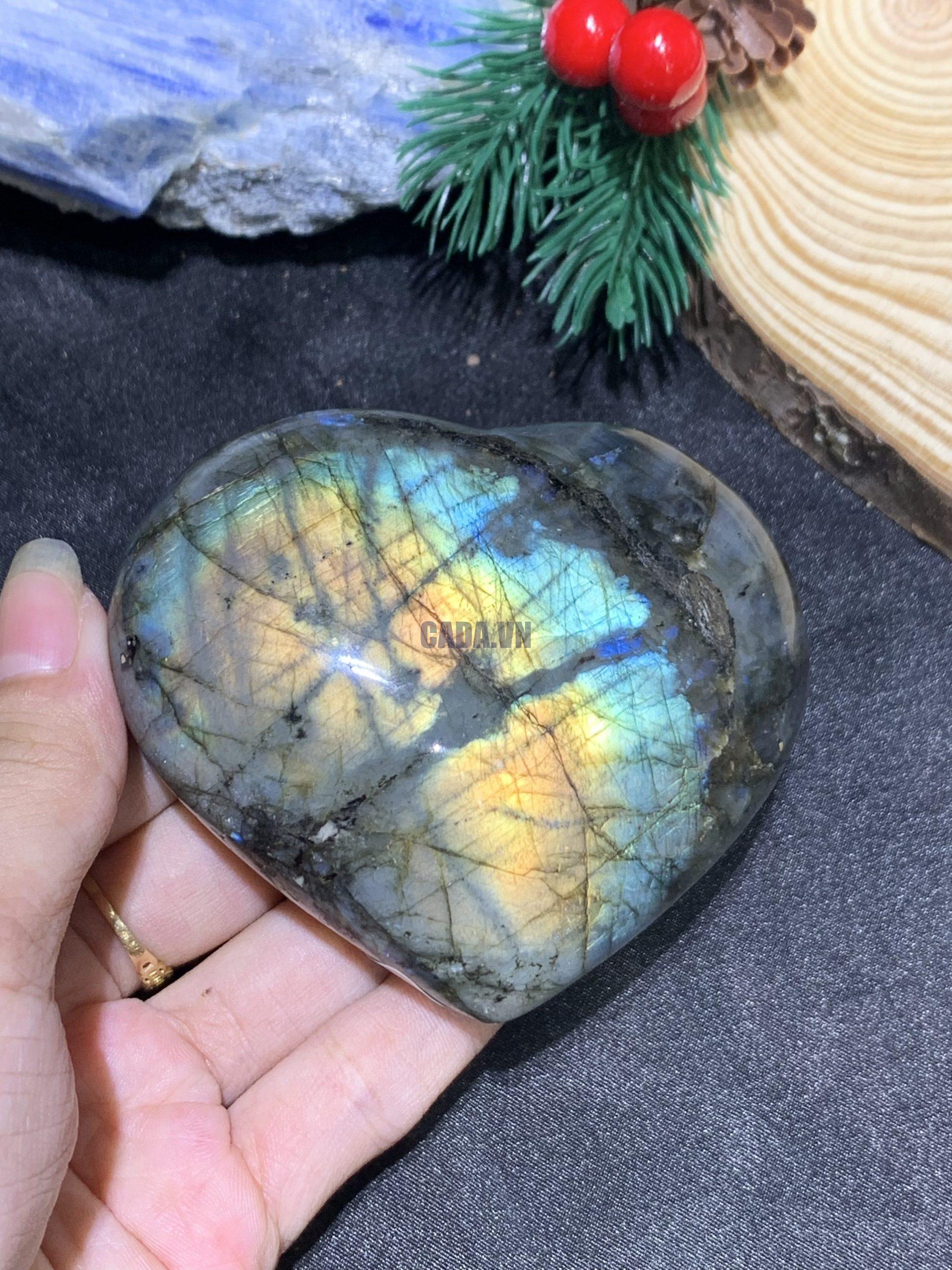 TRÁI TIM ĐÁ XÀ CỪ – Labradorite (TXC25) – KT: 7,23*8,08CM, KL: 0,27KG