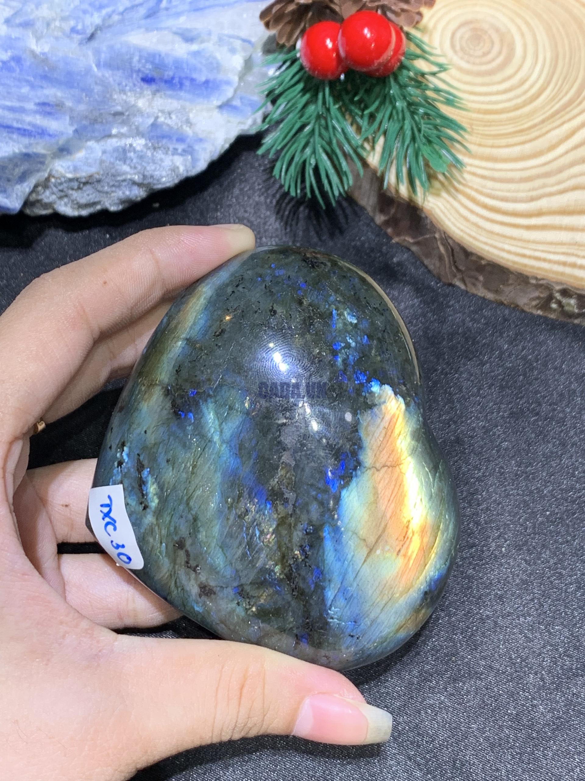 TRÁI TIM ĐÁ XÀ CỪ – Labradorite (TXC30) – KT: 6,9*7,89CM, KL: 0,264KG