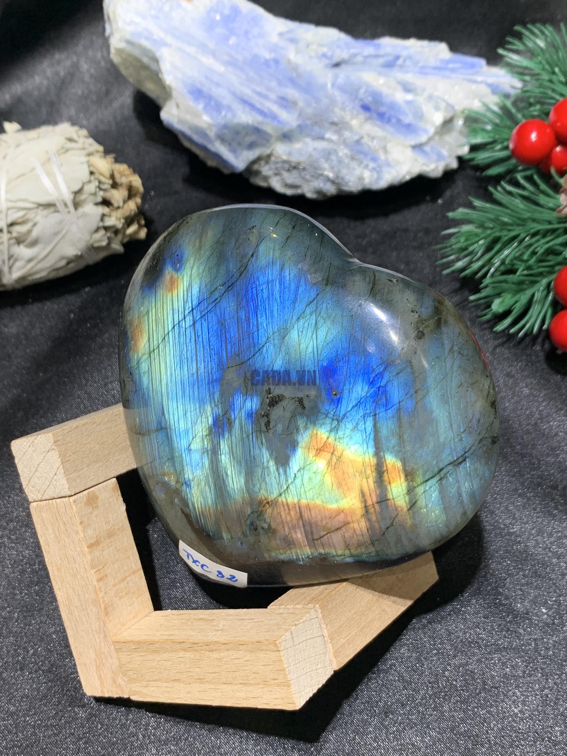 TRÁI TIM ĐÁ XÀ CỪ – Labradorite (TXC32) – KT: 8,84*9,02CM, KL: 0,38KG