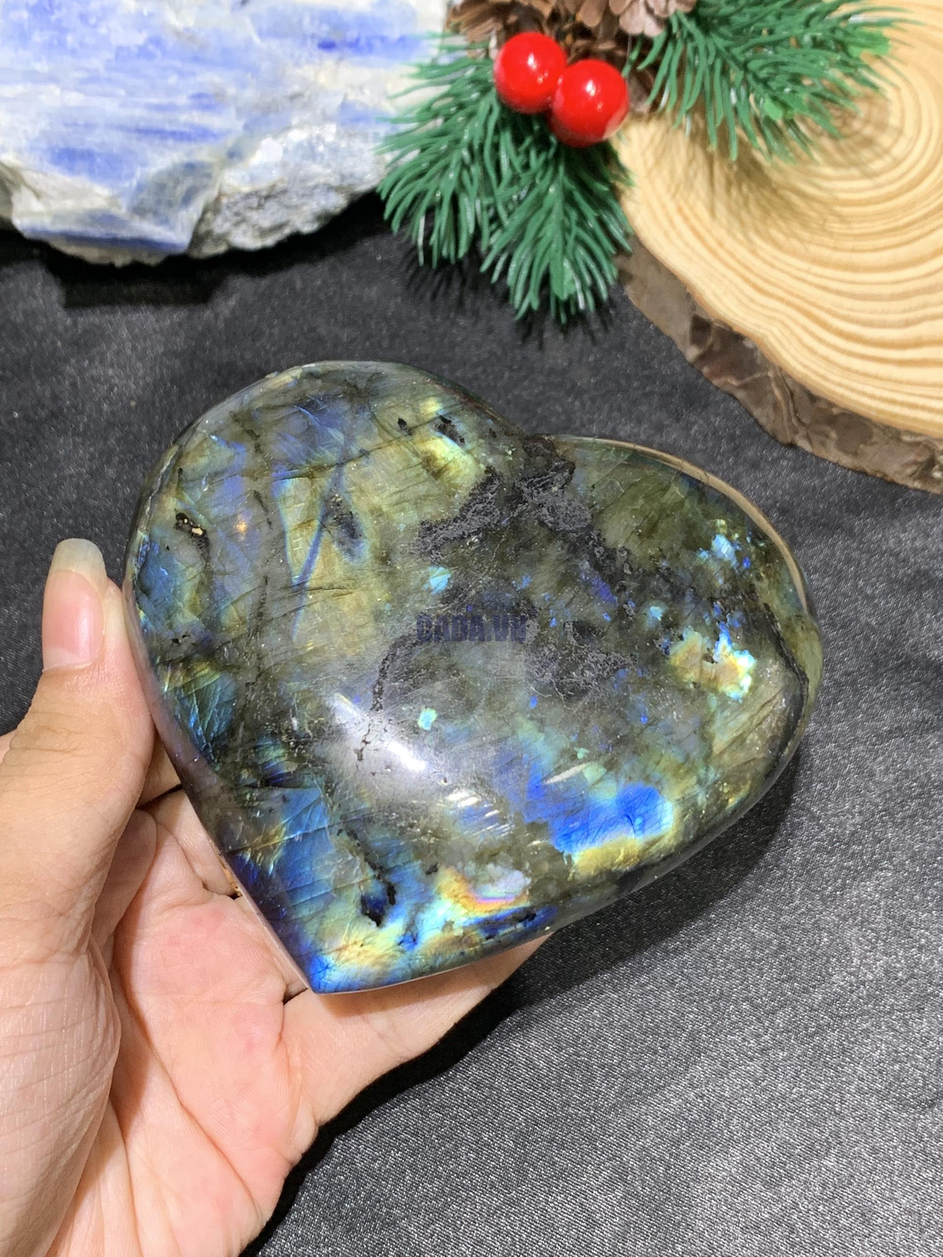 TRÁI TIM ĐÁ XÀ CỪ – Labradorite (TXC33) – KT: 8,57*9,35CM, KL: 0,412KG