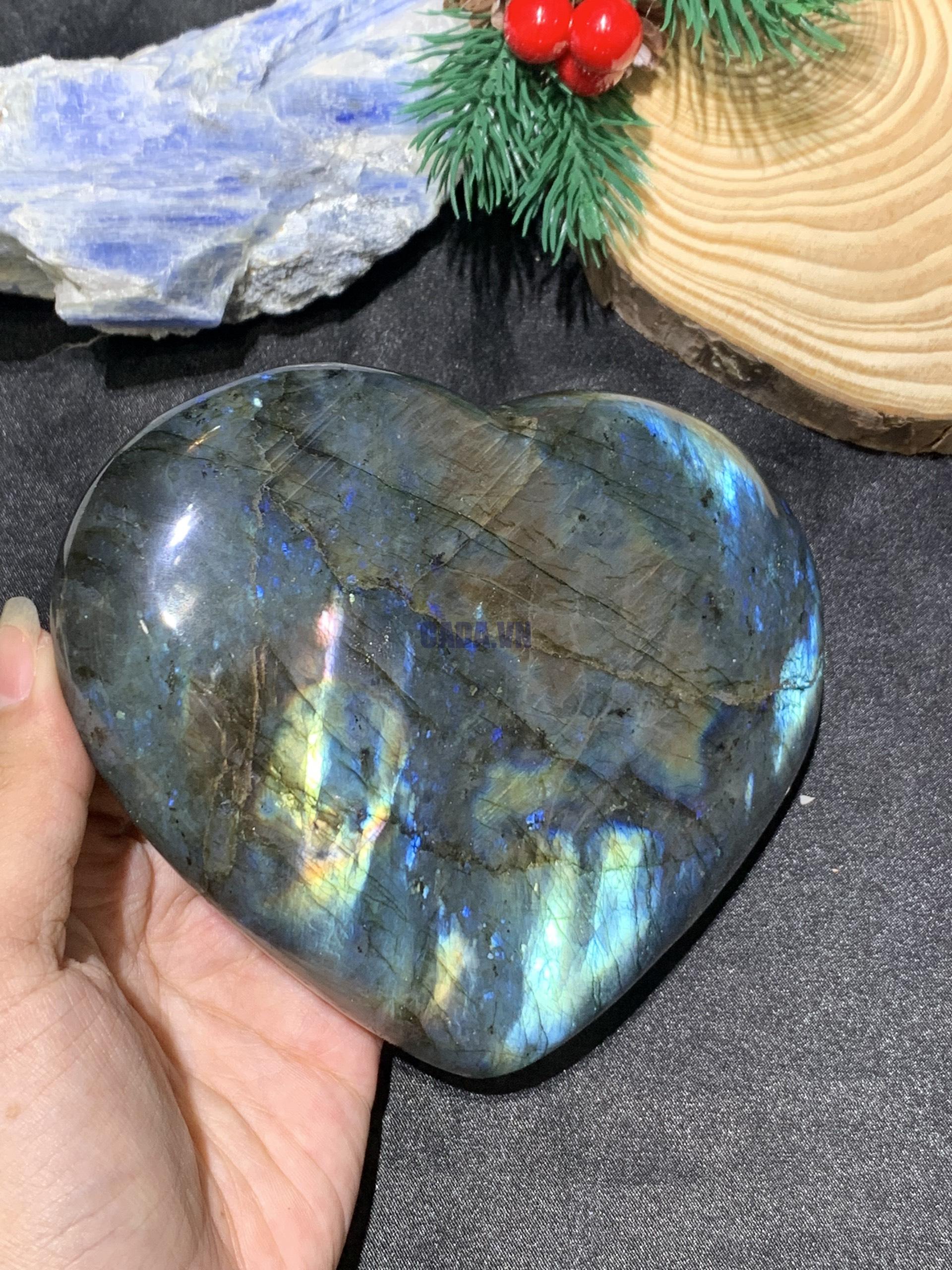 TRÁI TIM ĐÁ XÀ CỪ – Labradorite (TXC42) – KT: 10,76*12,19CM, KL: 0,77KG