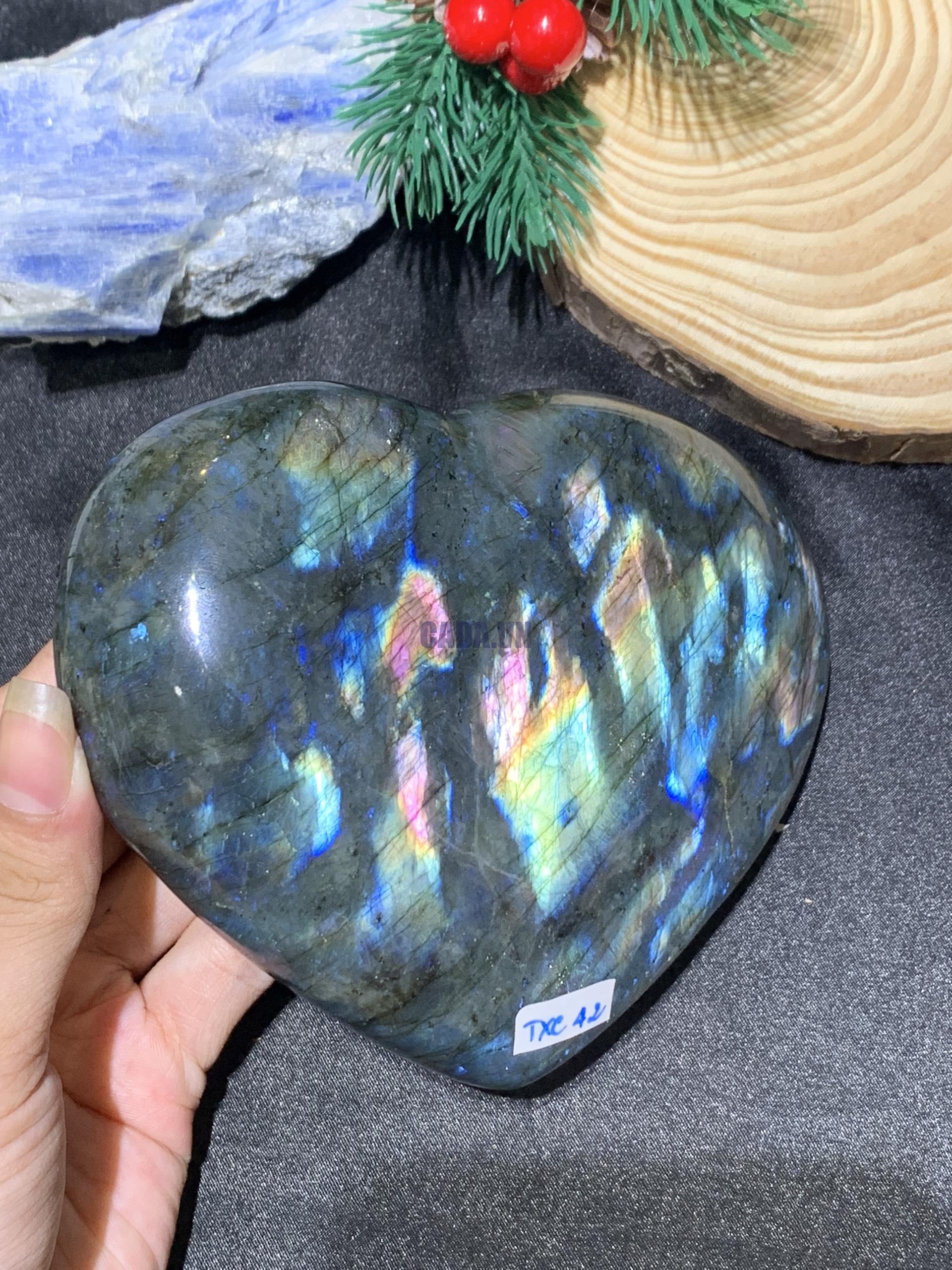 TRÁI TIM ĐÁ XÀ CỪ – Labradorite (TXC42) – KT: 10,76*12,19CM, KL: 0,77KG