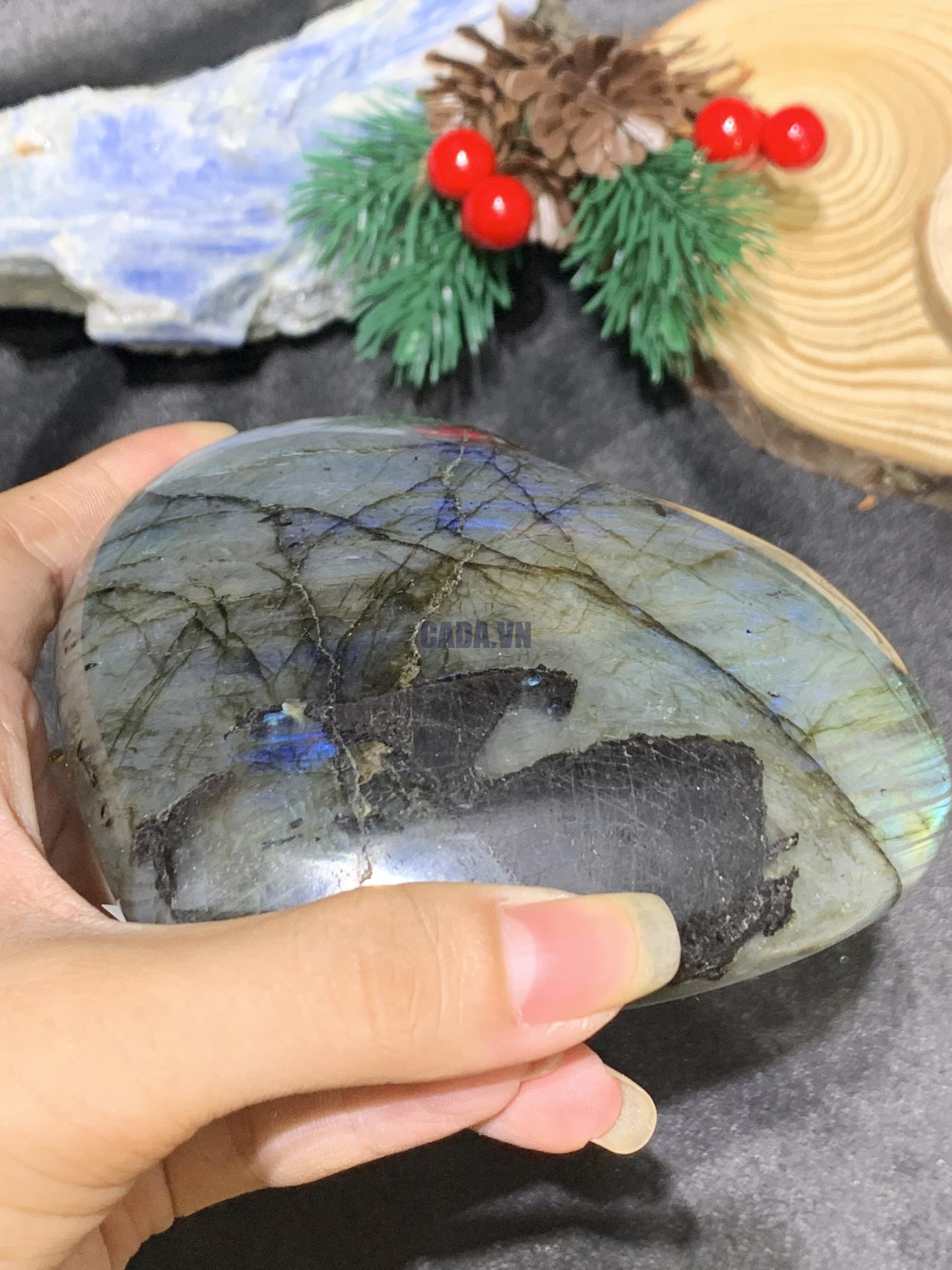 TRÁI TIM ĐÁ XÀ CỪ – Labradorite (TXC45) – KT: 9*11CM, KL: 0,632KG