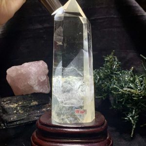Trụ Thạch Anh Trắng – KT: 17*4CM, KL: 530Gram (TTT261) | CADA DECOR