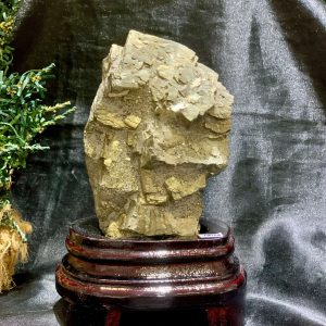 Tinh thể Vàng Găm – Pyrite (TVG24), KL: 1,074kg – KT:14*6cm