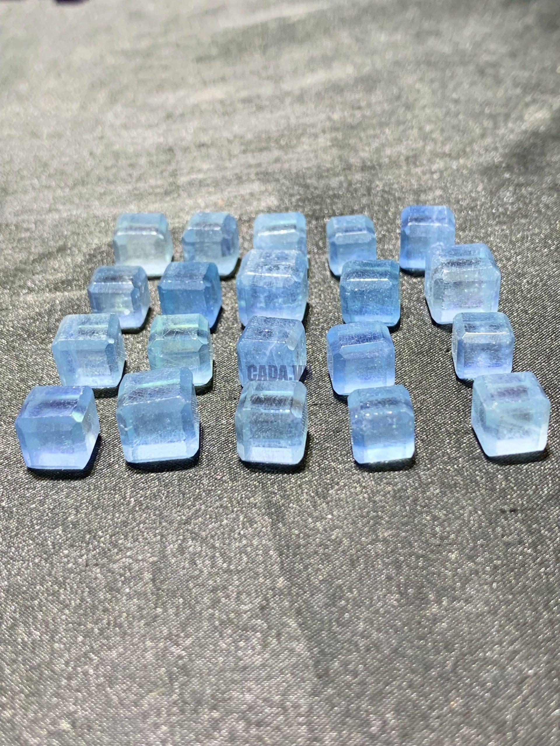 CUBE AQUAMARINE | CADA DECOR