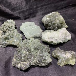 TINH THỂ PREHINITE SPECIMEN | CADA DECOR
