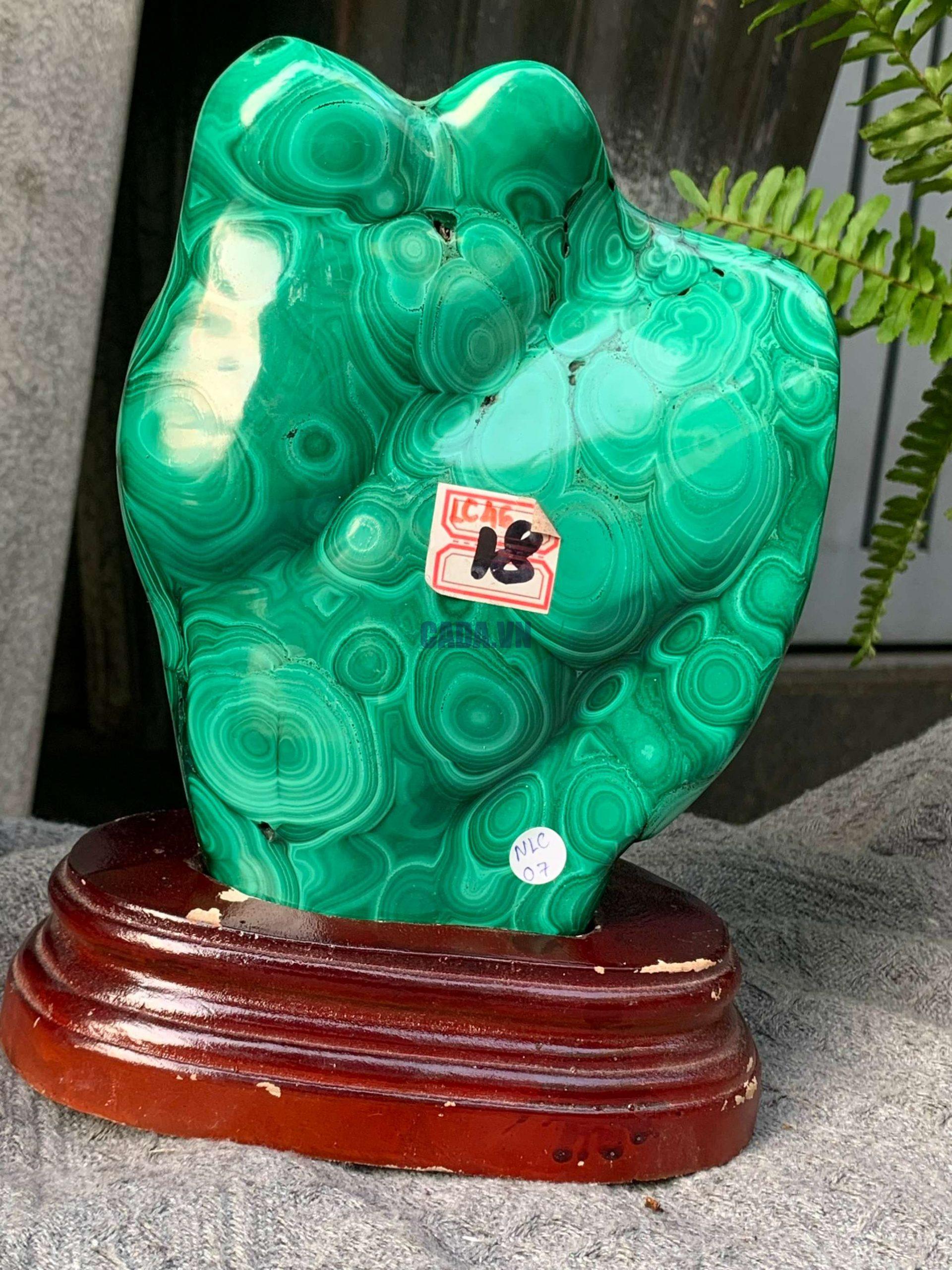 Nu Lông Công – Malachite (NLC07), KL: 1,454KG, KT: 18*14CM | CADA DECOR