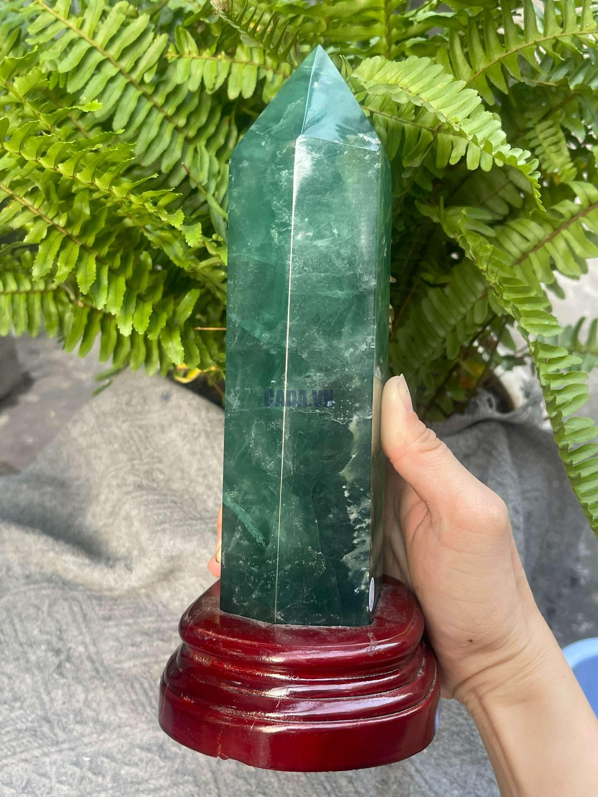 Trụ Fluorite Xanh – Green Fluorite Point (TF138 ), KT: 25*6CM - KL: 1,22KG 