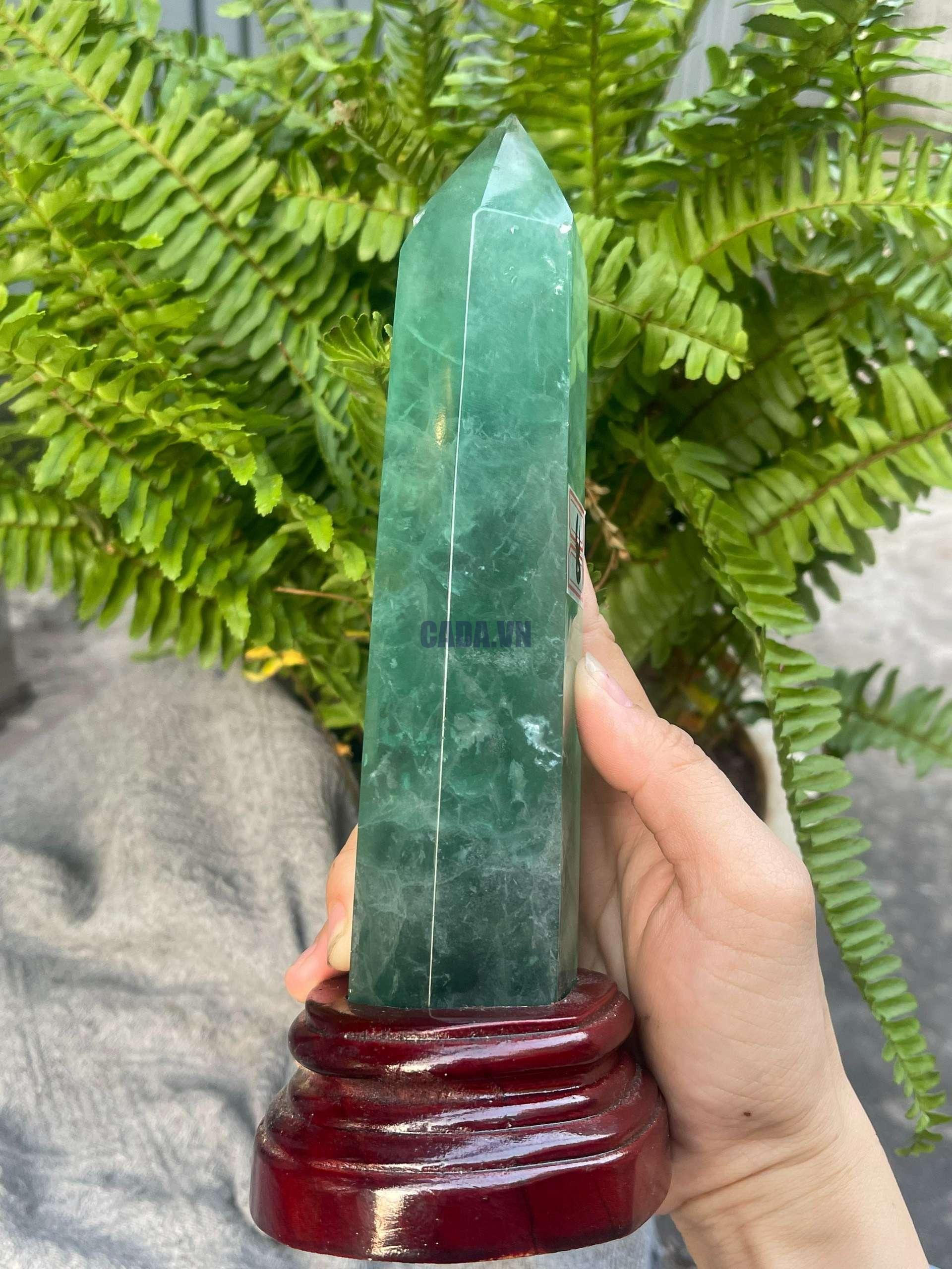 Trụ Fluorite Xanh – Green Fluorite Point (TF139), KT: 21,5*5,5CM – KL: 0,666KG
