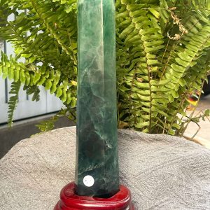Trụ Fluorite Xanh – Green Fluorite Point (TF144), KT: 26,5*6CM – KL: 1,032KG 