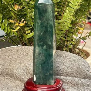 Trụ Fluorite Xanh – Green Fluorite Point (TF145), KT: 21*5CM – KL: 0,692KG 
