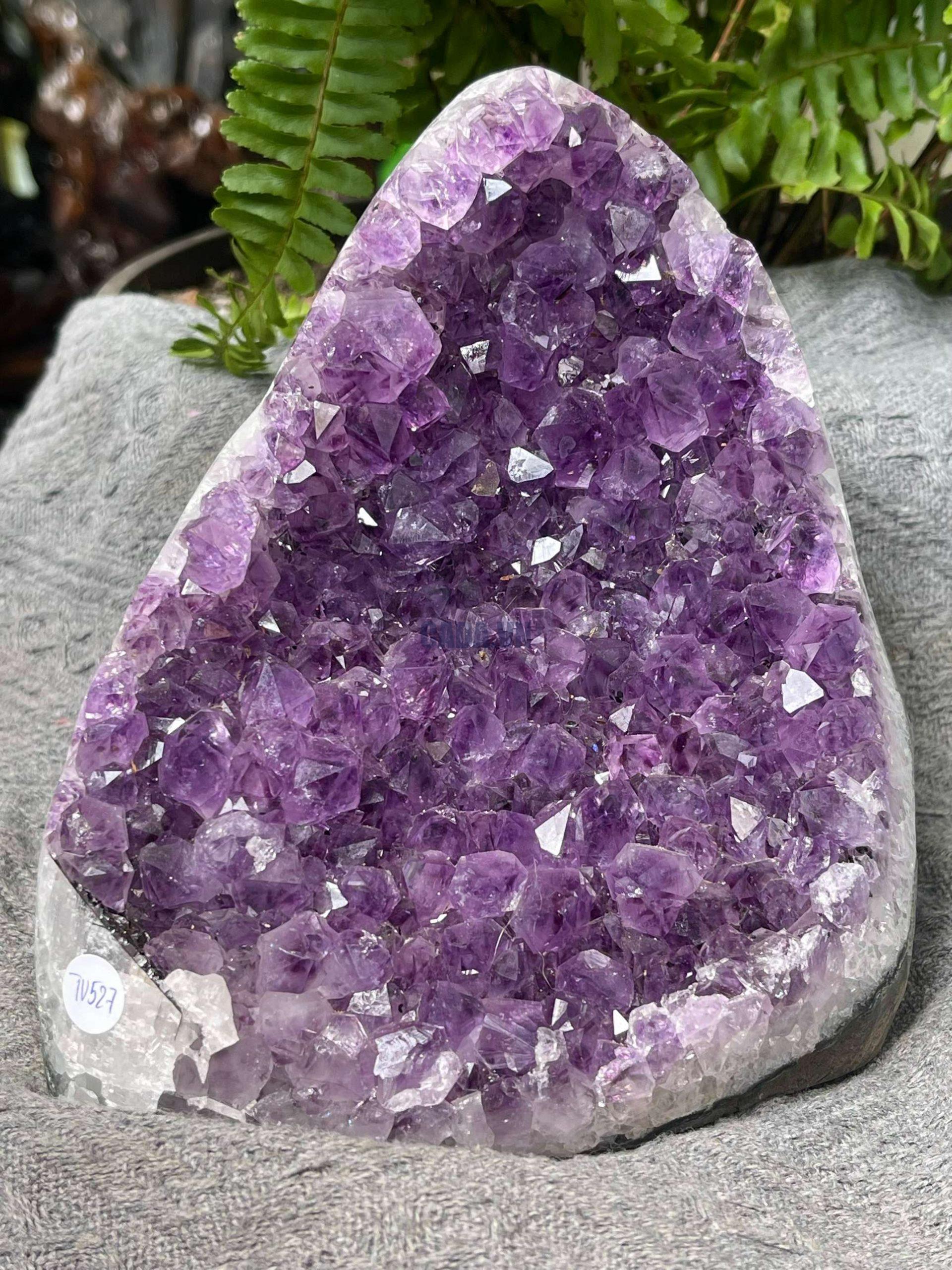 HỐC THẠCH ANH TÍM NHỎ – SMALL AMETHYST GEODE (TV527), KL: 2,18KG, KT: 17*12CM