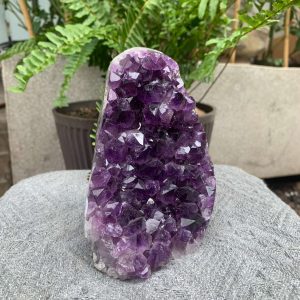 HỐC THẠCH ANH TÍM NHỎ – SMALL AMETHYST GEODE (TV552), KL: 1,24KG, KT: 13,5*8,5CM