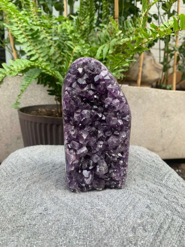 HỐC THẠCH ANH TÍM NHỎ – SMALL AMETHYST GEODE (TV557), KL: 1,17KG, KT: 14*7CM