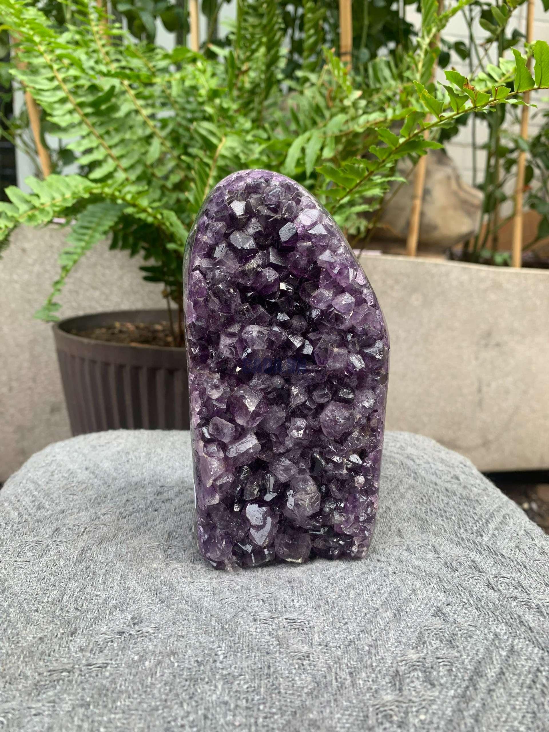 HỐC THẠCH ANH TÍM NHỎ – SMALL AMETHYST GEODE (TV557), KL: 1,17KG, KT: 14*7CM