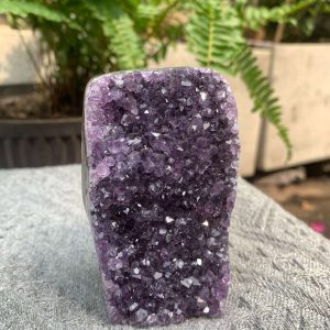 HỐC THẠCH ANH TÍM NHỎ – SMALL AMETHYST GEODE (TV564), KL: 0,318KG, KT: 9*5CM