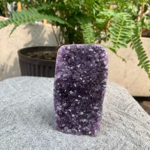 HỐC THẠCH ANH TÍM NHỎ – SMALL AMETHYST GEODE (TV564), KL: 0,318KG, KT: 9*5CM