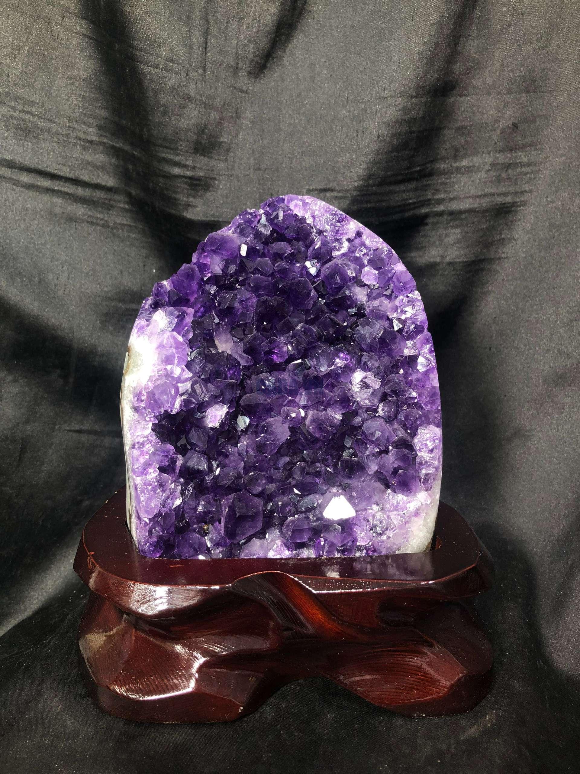 HỐC THẠCH ANH TÍM NHỎ – SMALL AMETHYST GEODE (TV579), KL: 1,366KG, KT: 12*10,5CM
