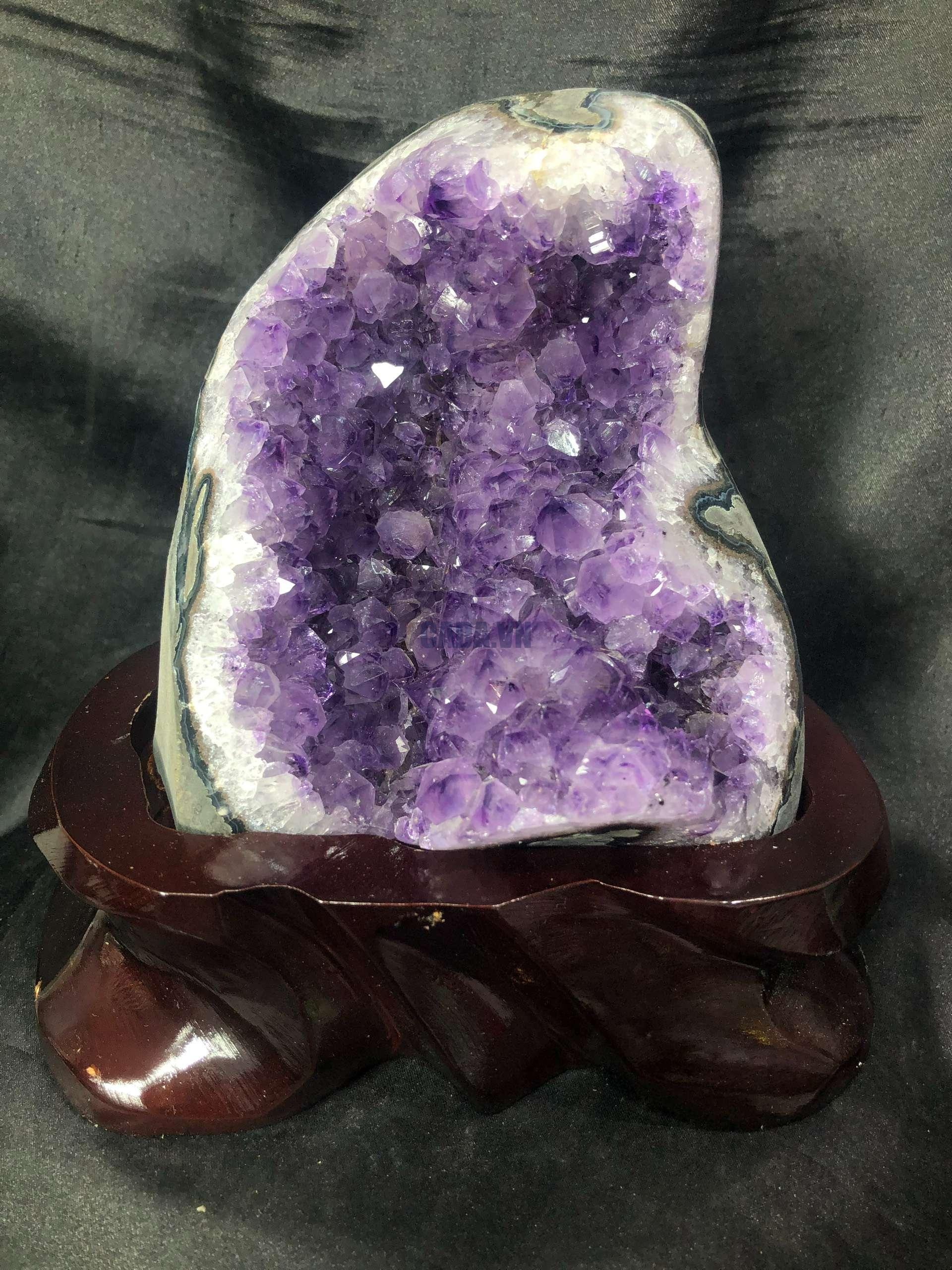 HỐC THẠCH ANH TÍM NHỎ – SMALL AMETHYST GEODE (TV580), KL: 1,166KG, KT: 12*11CM