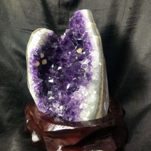 HỐC THẠCH ANH TÍM NHỎ – SMALL AMETHYST GEODE (TV582), KL: 2,316KG, KT: 14*12CM