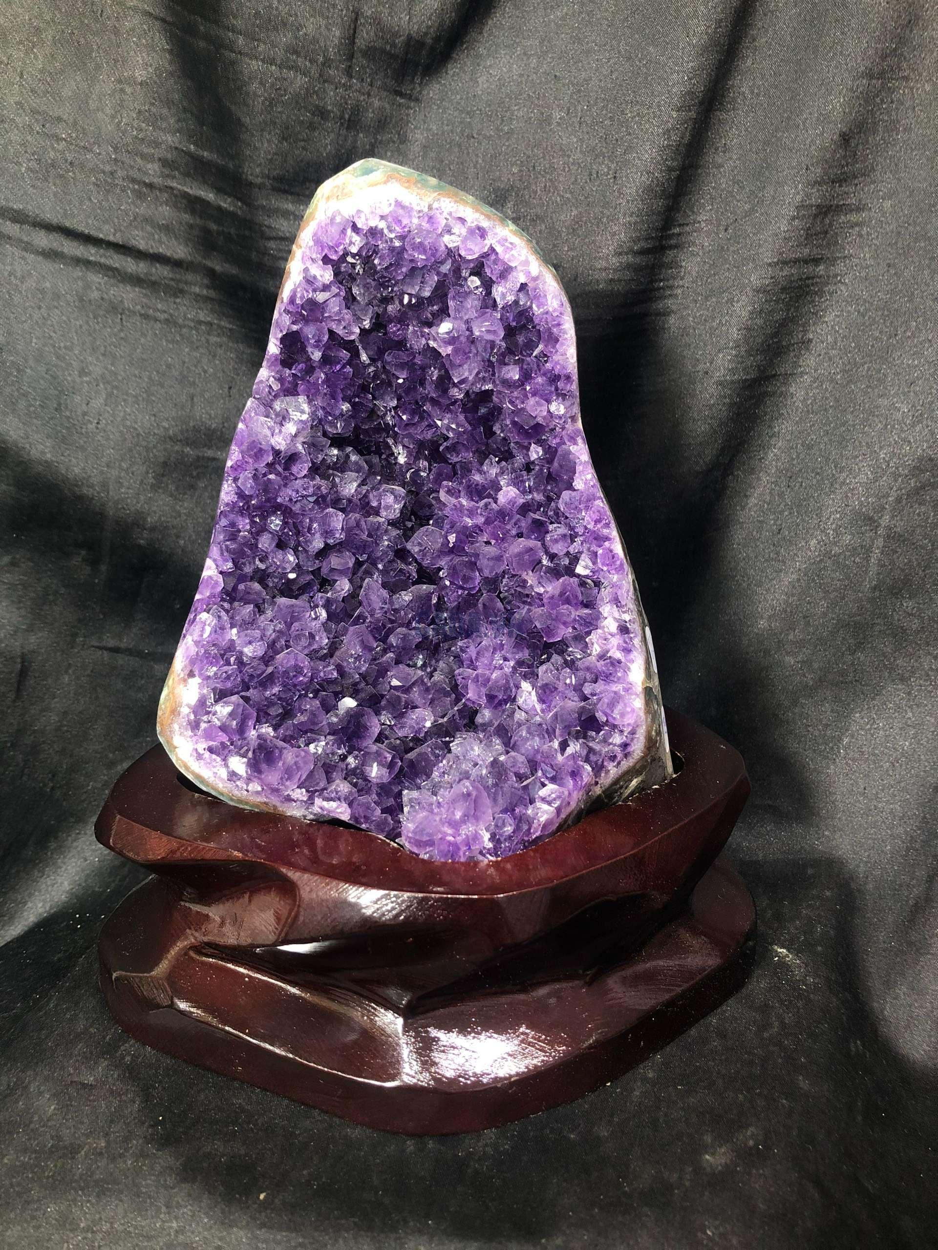 HỐC THẠCH ANH TÍM NHỎ – SMALL AMETHYST GEODE (TV583), KL: 1,494KG, KT: 14*12CM