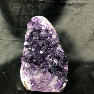 HỐC THẠCH ANH TÍM NHỎ – SMALL AMETHYST GEODE (TV588), KL: 0,856KG, KT: 10*9CM