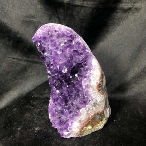HỐC THẠCH ANH TÍM NHỎ – SMALL AMETHYST GEODE (TV592), KL: 0,454KG, KT: 10,5*6CM