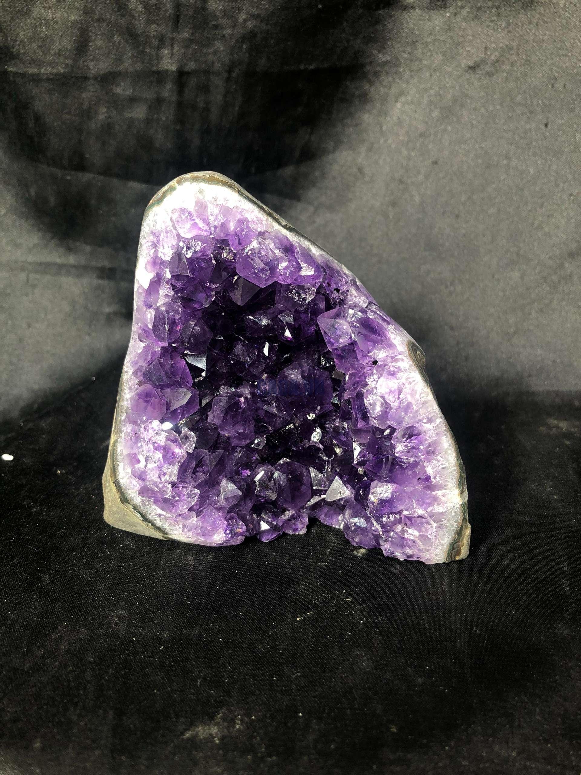 HỐC THẠCH ANH TÍM NHỎ – SMALL AMETHYST GEODE (TV595), KL: 0,36KG, KT: 7,6*7,7CM