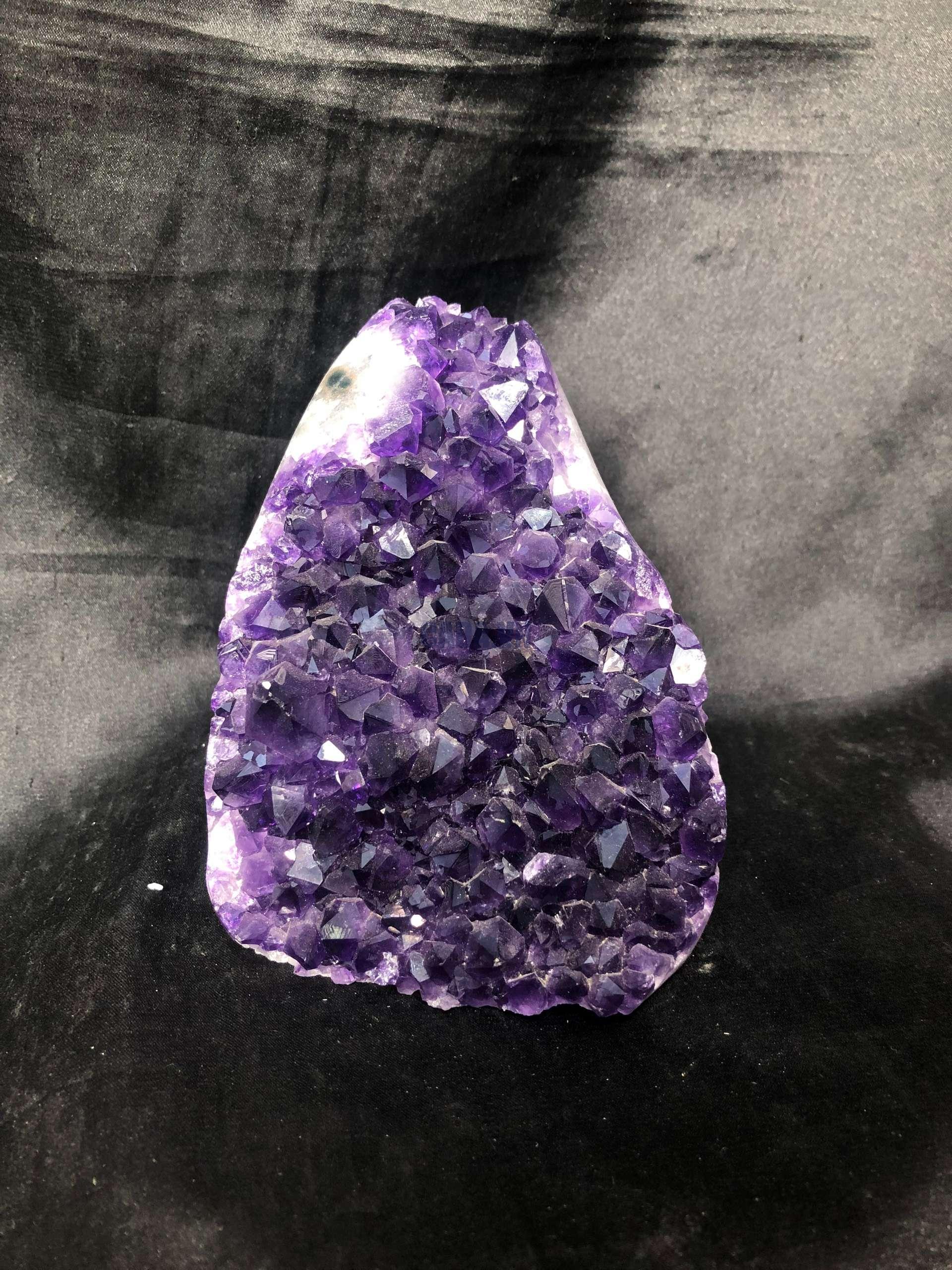 HỐC THẠCH ANH TÍM NHỎ – SMALL AMETHYST GEODE (TV603), KL: 1,052KG, KT: 11,5*7,5CM