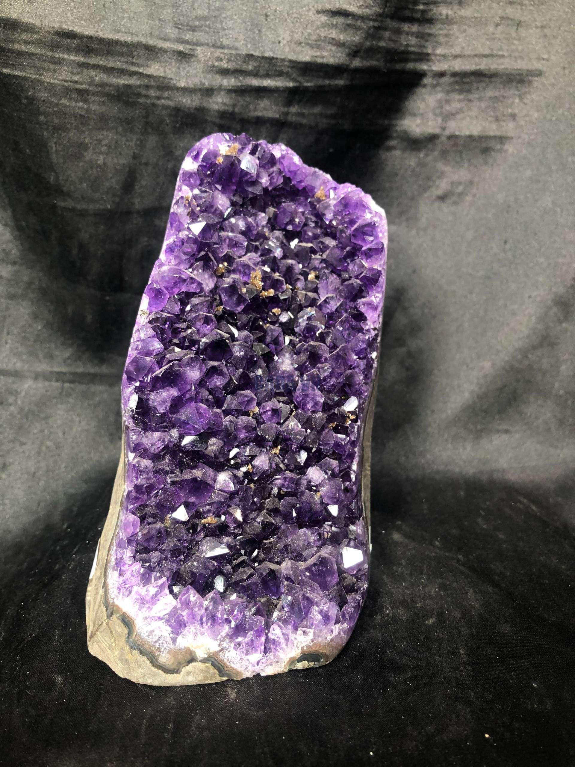 HỐC THẠCH ANH TÍM NHỎ – SMALL AMETHYST GEODE (TV604), KL: 1,056KG, KT: 13*10CM