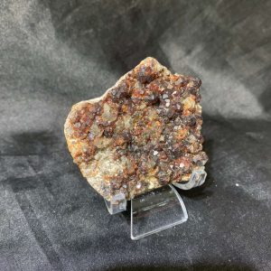 GARNET SPECIMEN – TINH THỂ SƯU TẦM, KL: 0,114kg – KT: 6x5,5cm | CADA DECOR