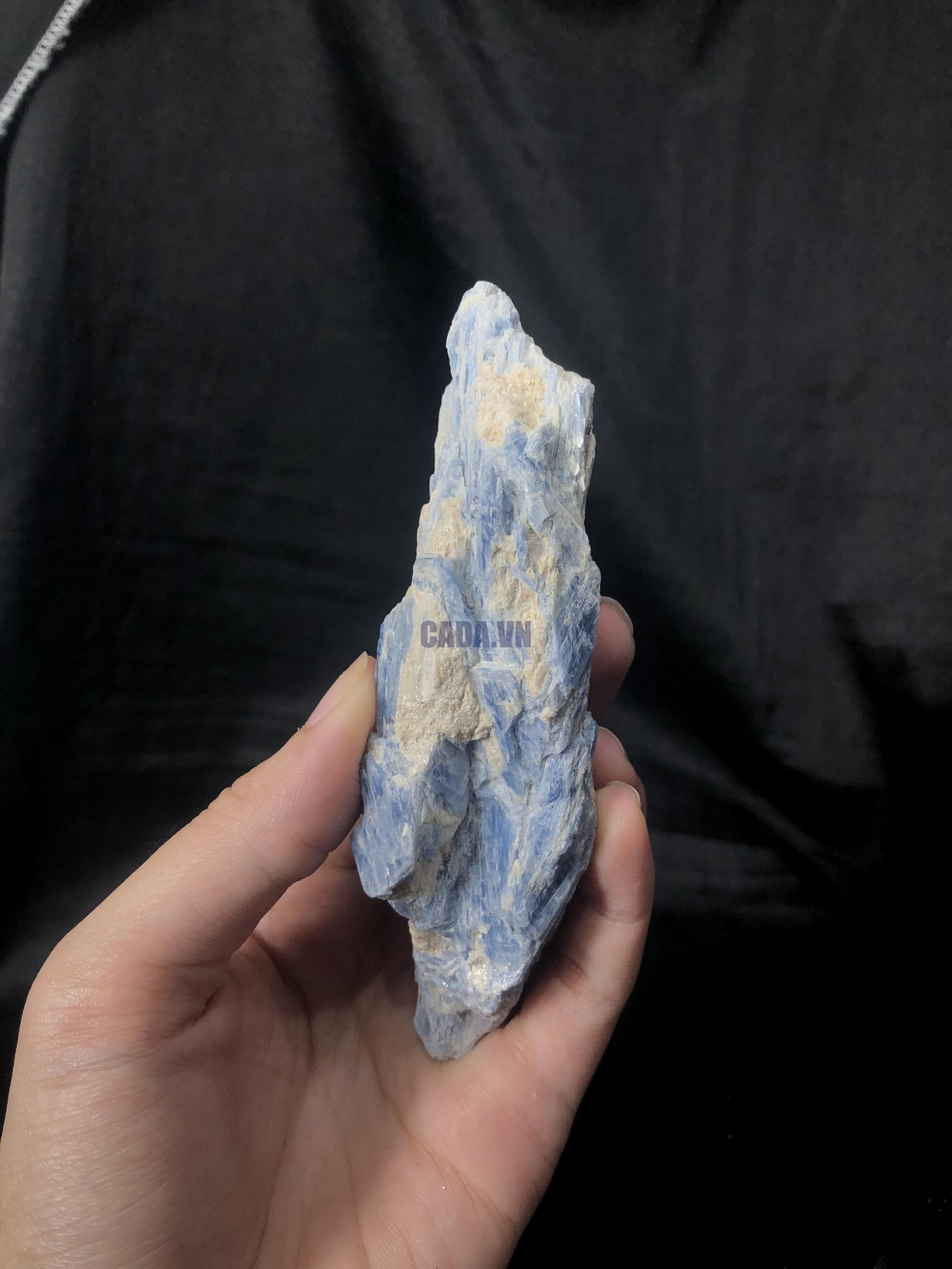 KYANITE SPECIMEN – TINH THỂ SƯU TẦM, KL: 0,144kg | CADA DECOR