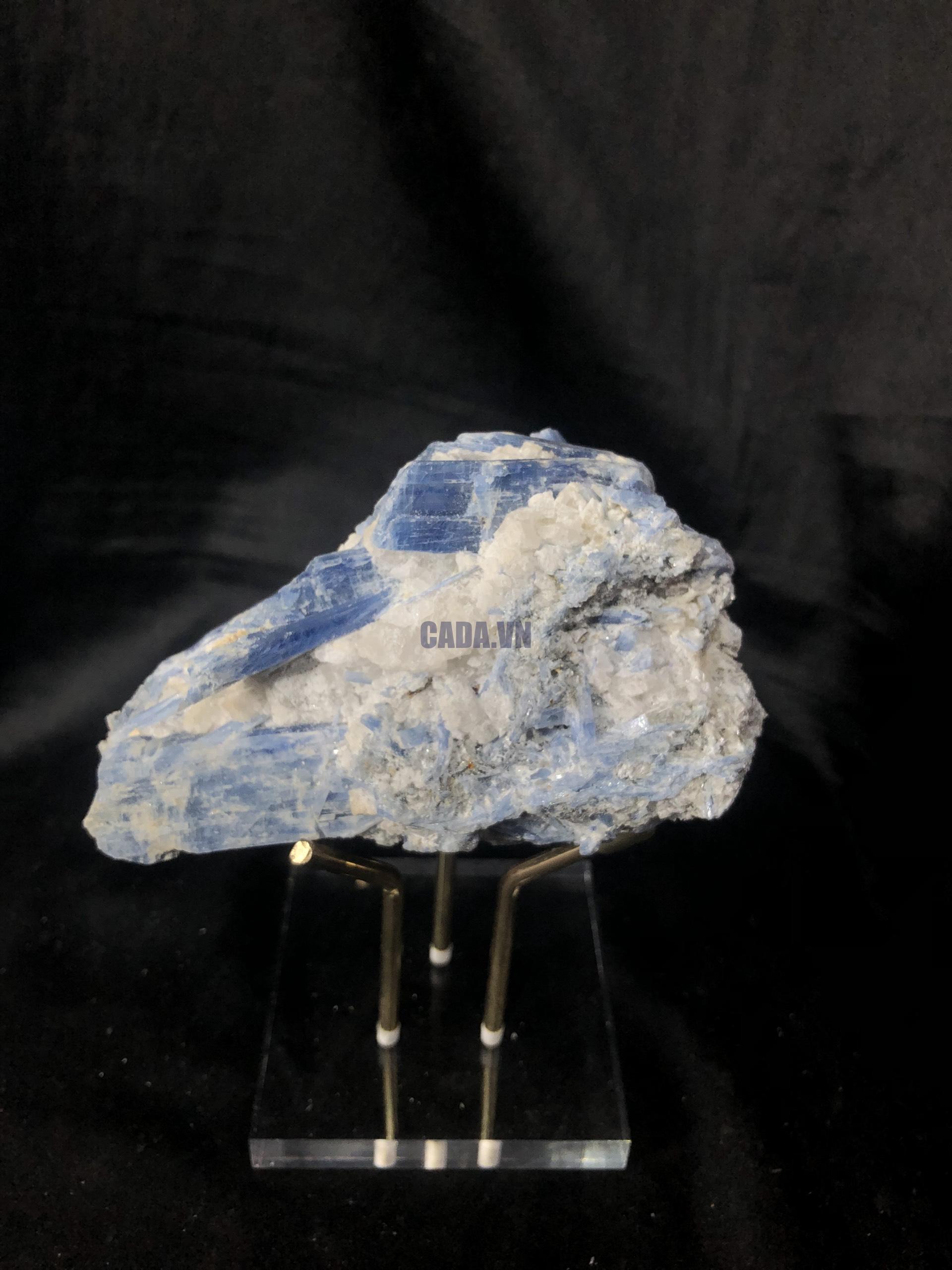 KYANITE SPECIMEN – TINH THỂ SƯU TẦM, KL: 0,4kg | CADA DECOR