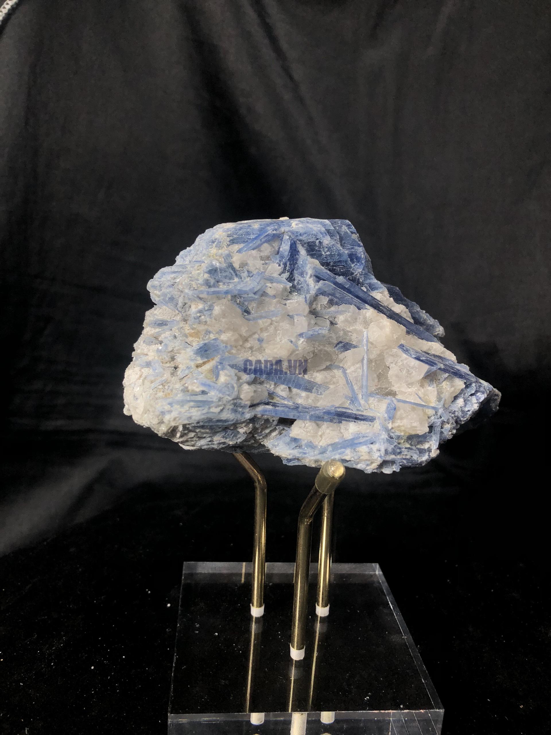 KYANITE SPECIMEN – TINH THỂ SƯU TẦM, KL: 0,4kg | CADA DECOR