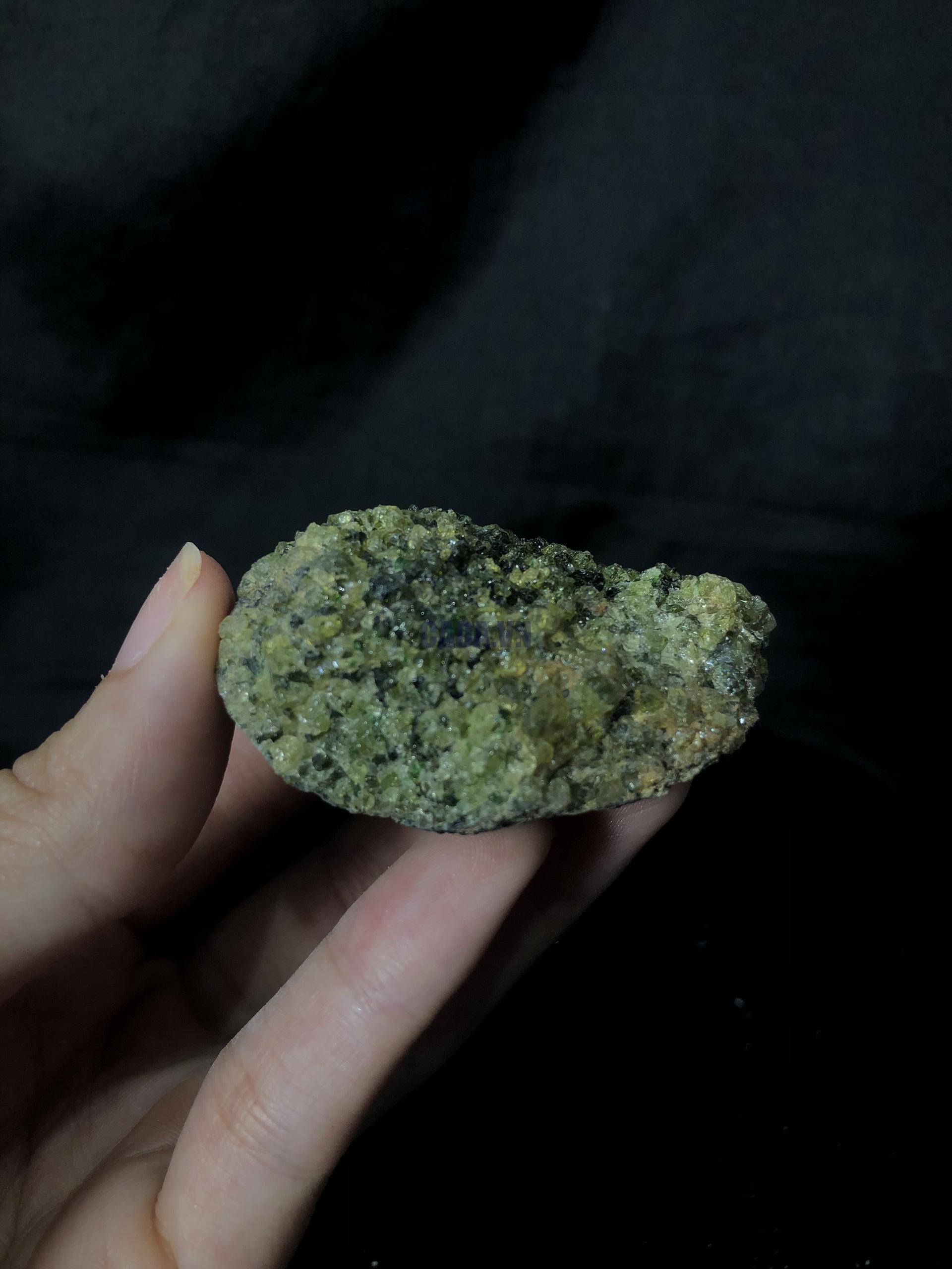 TINH THỂ PERIDOT SPECIMEN, KL: 55,7g | CADA DECOR