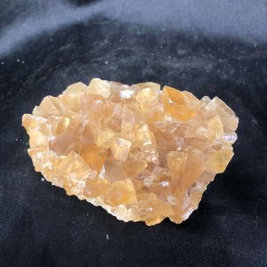 TINH THỂ HONEY CALCITE – TINH THỂ SƯU TẦM | CADA DECOR
