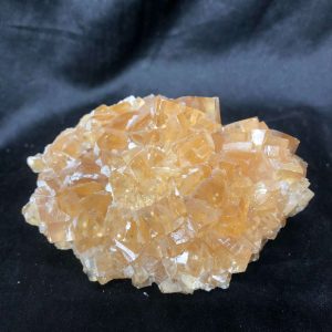 TINH THỂ HONEY CALCITE – TINH THỂ SƯU TẦM | CADA DECOR