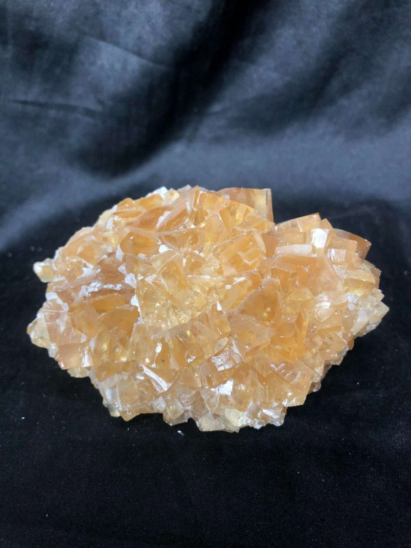 TINH THỂ HONEY CALCITE – TINH THỂ SƯU TẦM | CADA DECOR