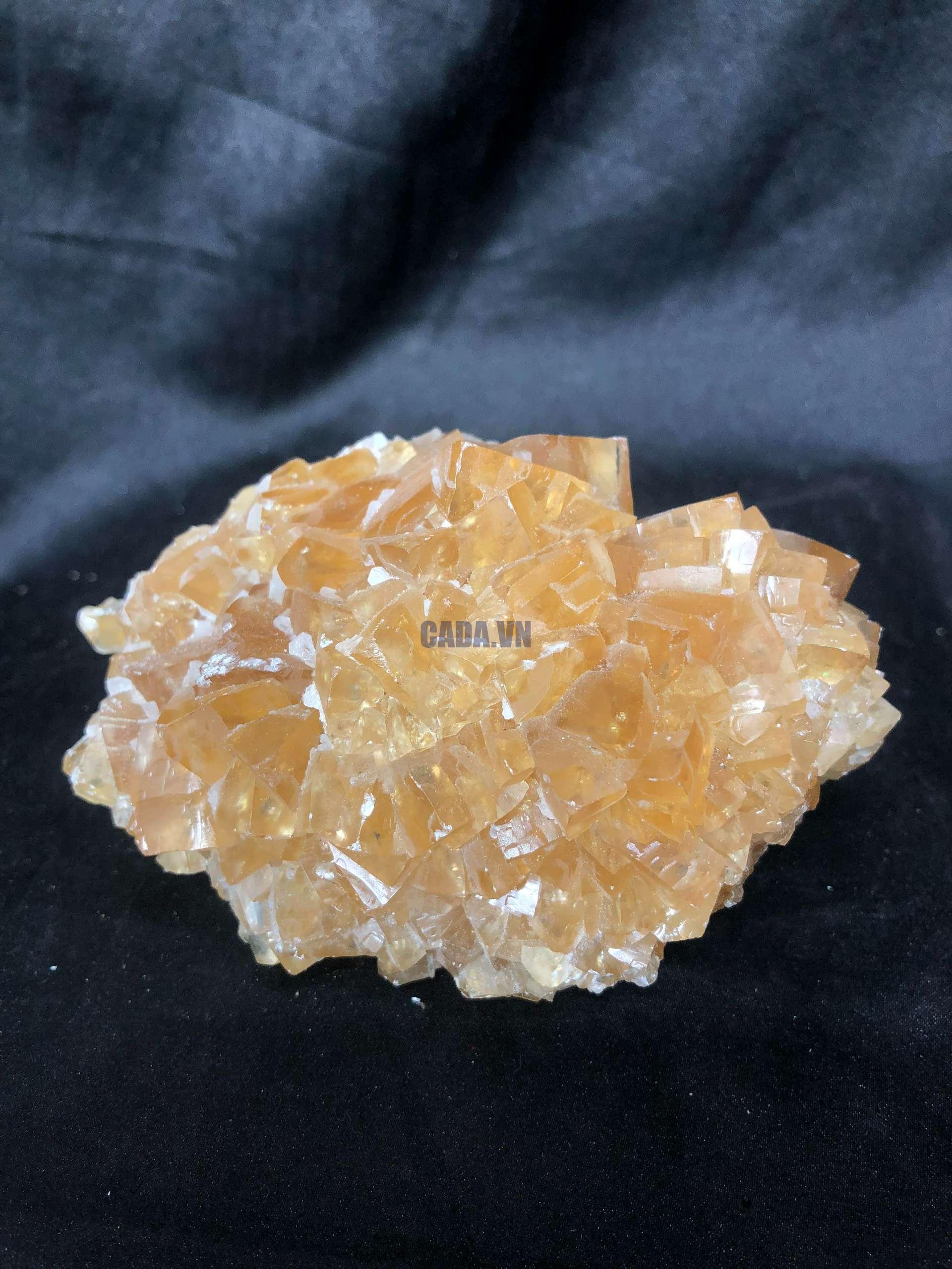 TINH THỂ HONEY CALCITE – TINH THỂ SƯU TẦM | CADA DECOR