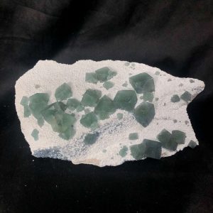 TINH THỂ MORANDI GREEN FLUORITE – TINH THỂ SƯU TẦM | CADA DECOR