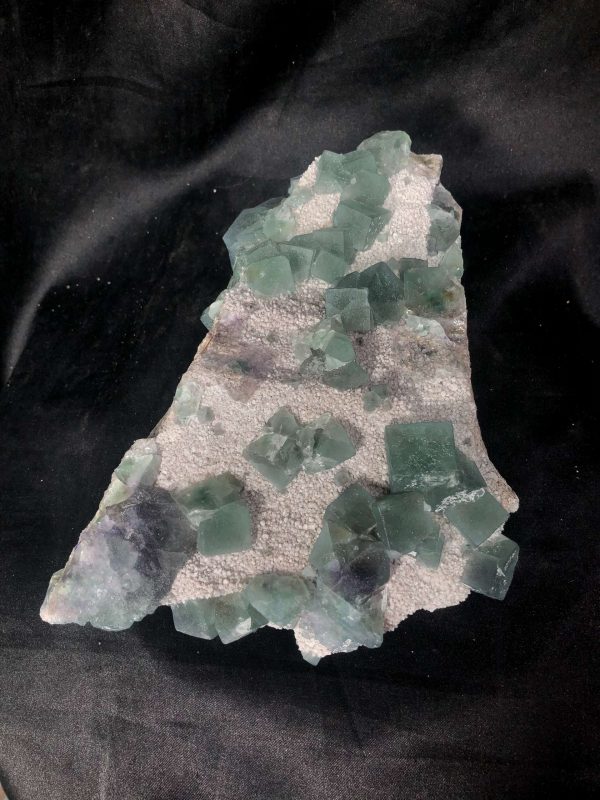 TINH THỂ MORANDI GREEN FLUORITE – TINH THỂ SƯU TẦM | CADA DECOR